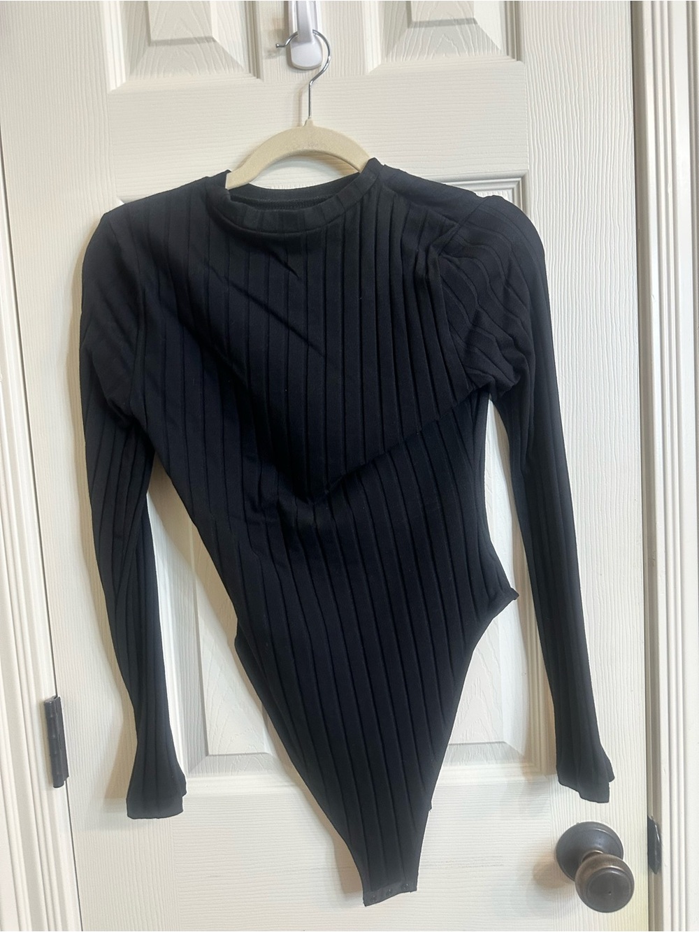 SHEIN Black Ribbed Long Sleeve Bodysuit
